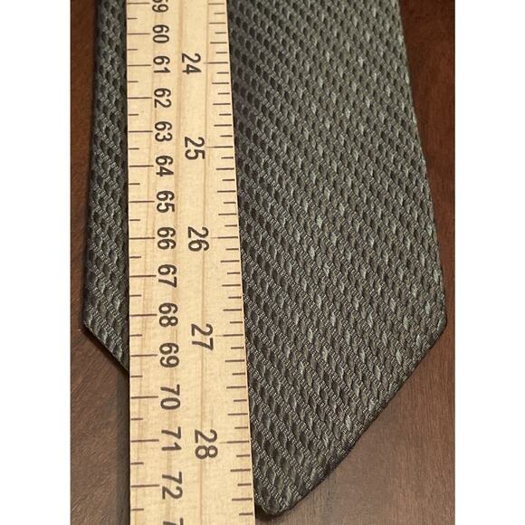 Tommy Hilfiger Green 100% Imported Silk Men’s Neck Tie Made In Usa - Picture 5 of 9
